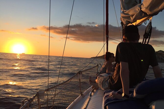Private Cabo San Lucas Sunset Cruise on 33´ sailboat - Sailing or cruising through the Sea of Cortés