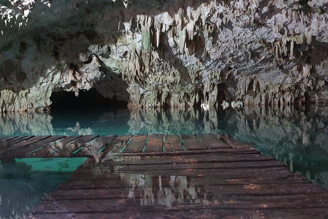 Private Dream Underground World (Off the beaten path Cenote cavernous exploring) - A quiet start is worth requesting