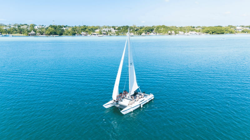 Private Hobie Cat Sailing Tour - The food and comfort level onboard