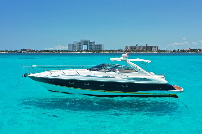 Private Premium Yacht 46FT Rental in Cancún - Four hours: the best compromise for many groups