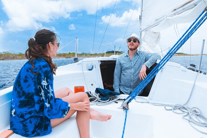 Private sailing tour of Bacalar Lagoon - Fruit, beer, and a pause on the water