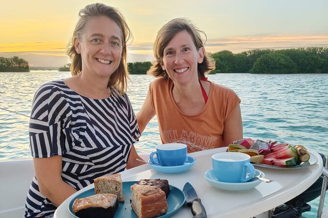 Private Sunrise Tour with Breakfast on Board - How the timing shapes the day