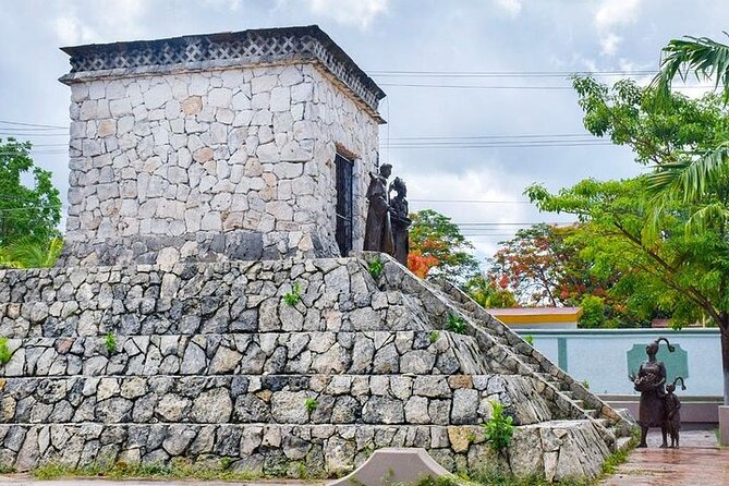 Private Tour: 5-Hour Cozumel Sightseeing with Private Driver and Tequila Tasting - Fuerza Aérea and the first look at island life