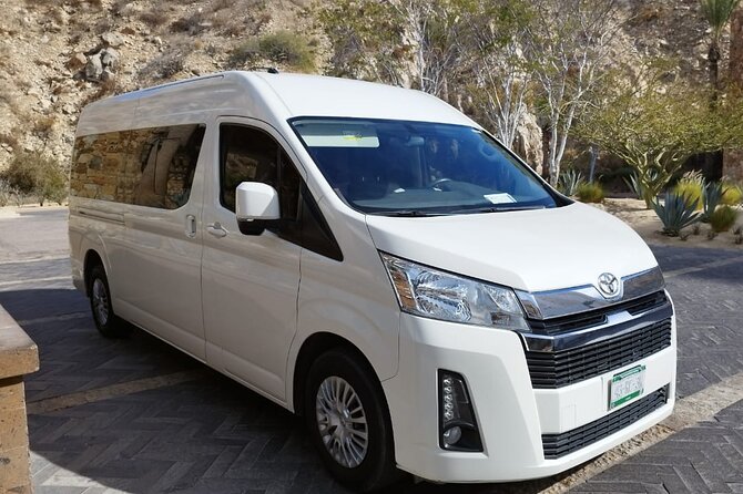 Private Transfer from the Airport to Hotels in Los Cabos 1-10px - A private ride instead of the airport taxi line