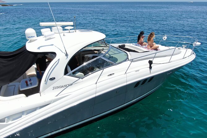 Private Yacht Sea Ray all-inclusive charter in Cabo - El Arco and the Sea Lions: Cabo’s Essential View