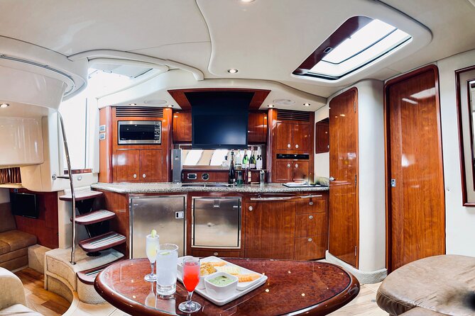 Private Yacht Sea Ray all-inclusive charter in Cabo - Food, Drinks, and the Feel of the Crew