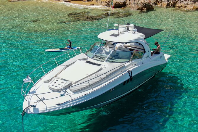 Private Yacht Sea Ray all-inclusive charter in Cabo - Médano Beach, Drinks, and a Floating Break