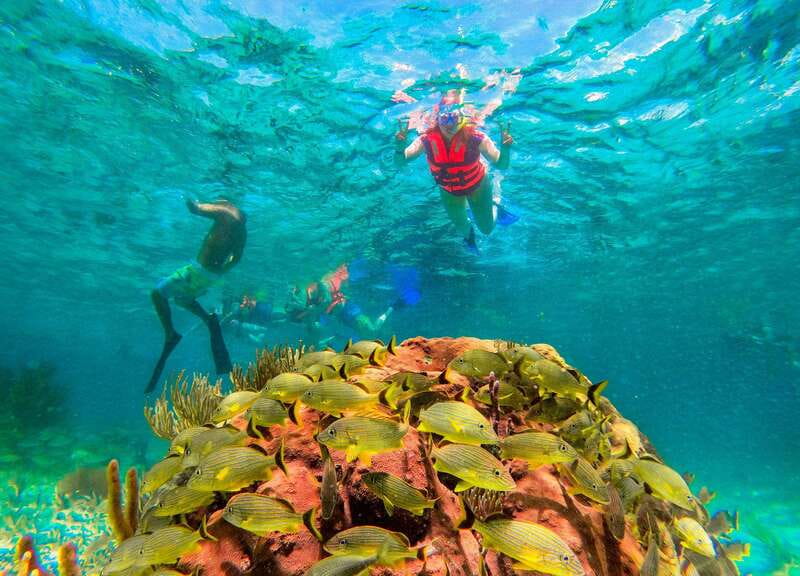 Puerto Morelos: Snorkel, Town Walk, Tequila & Beach Lunch - Forty minutes in Puerto Morelos