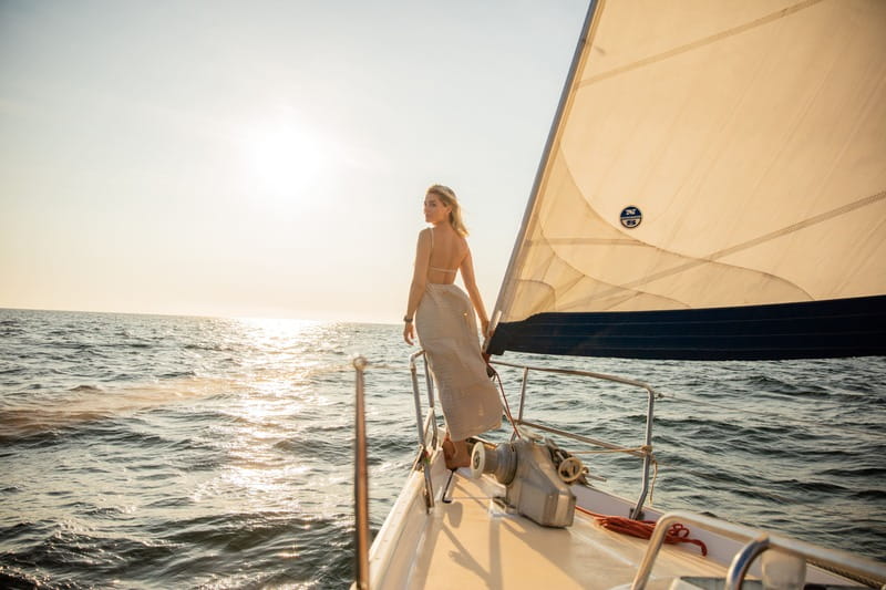 Puerto Vallarta: Bay of Banderas Luxury Sunset Sailing Tour - Who should book this sailing?