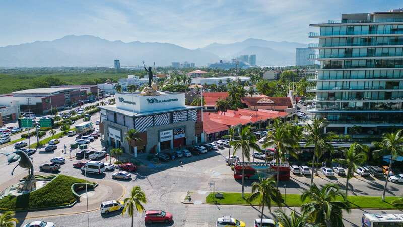 Puerto Vallarta: Hop-On-Hop-Off City Bus Tour - Upper deck views, lower deck relief