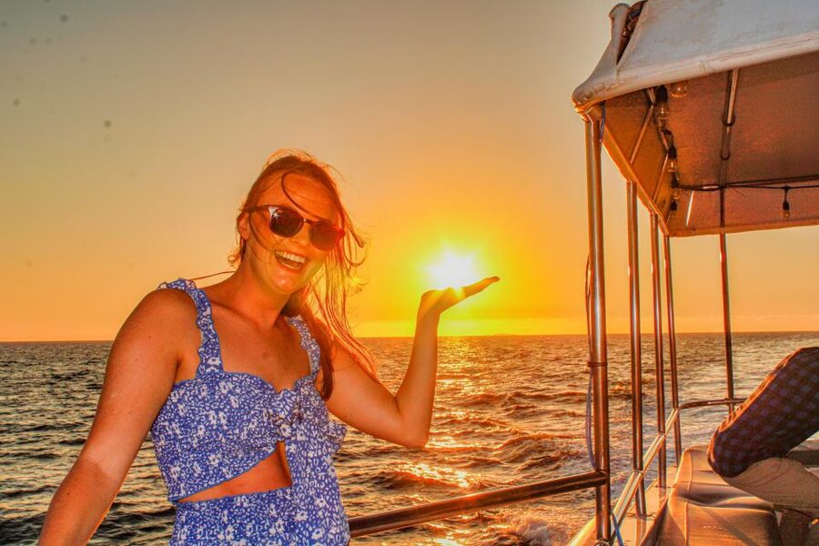 Puerto Vallarta: Mega Yacht Whale Watching Sunset Cruise - Snacks, guacamole, and a genuinely useful open bar
