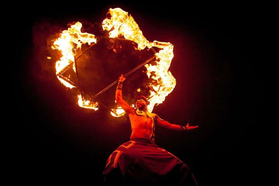 Puerto Vallarta Rhythms of the night, Show & Buffet dinner - Who should book it?