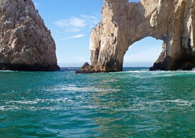 Pura Vida Yacht 42 FT with all inclusive service in Cabo - Key things to know before booking