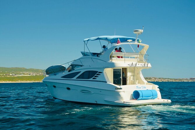 Pura Vida Yacht 42 FT with all inclusive service in Cabo - El Arco: Cabo’s best photo stop