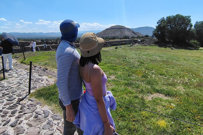 Pyramids of Teotihuacan without traps for tourists morning or afternoon - The Temple of Quetzalcoatl and the main pyramids