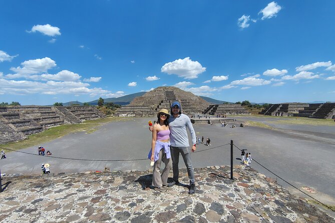 Pyramids of Teotihuacan without traps for tourists morning or afternoon - A no-pressure format that saves time