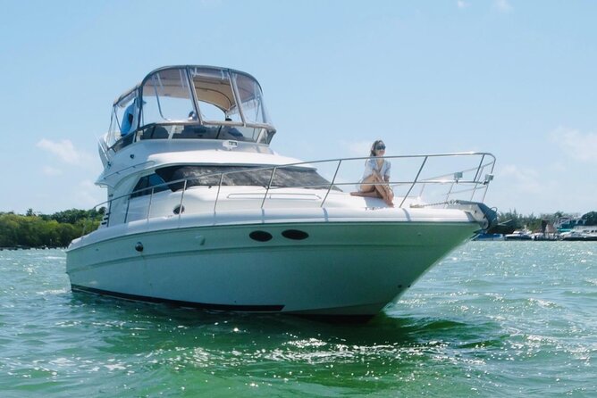 Rent a Private 46ft Yacht in Cancun - Food, drinks, music, and celebrations