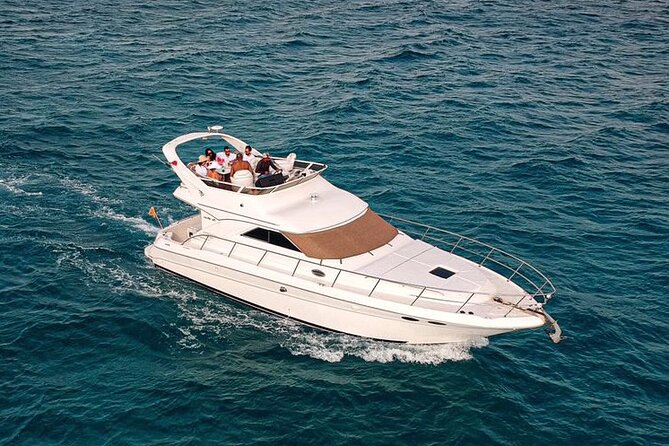 Rent a Private 46ft Yacht in Cancun - Boat comfort, safety, and condition