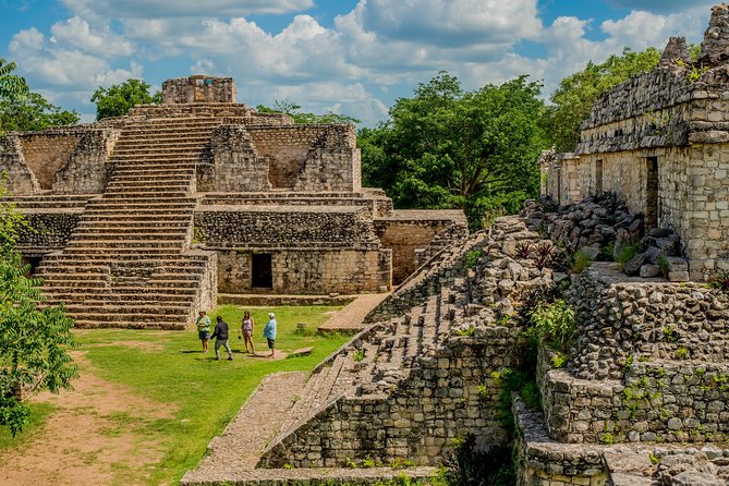 Rio Lagartos guided boat tour- Ek Balam from Valladolid - Ek Balam offers carvings you can get close to
