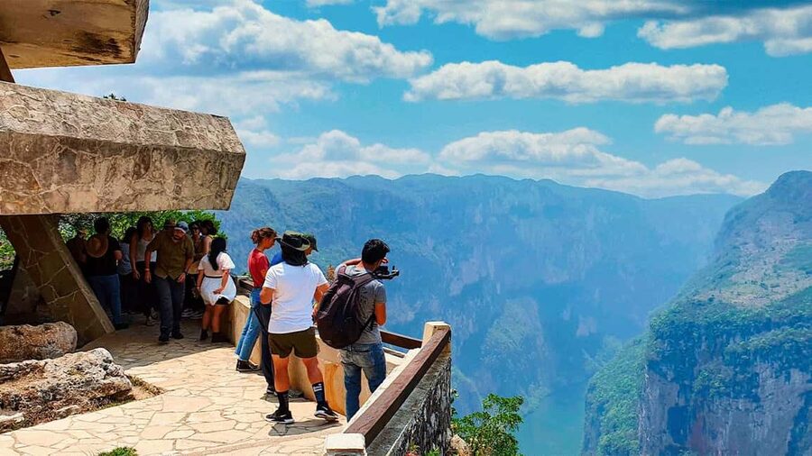 San Cristóbal: Canyon, Viewpoints & Chiapa de Corzo Tour - The Sumidero viewpoints: beautiful, but not free
