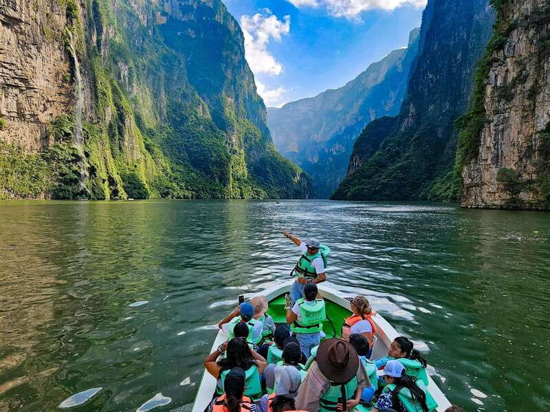 San Cristobal: Sumidero Canyon, Chiapa de Corzo, & Miradores - The morning pickup from San Cristóbal