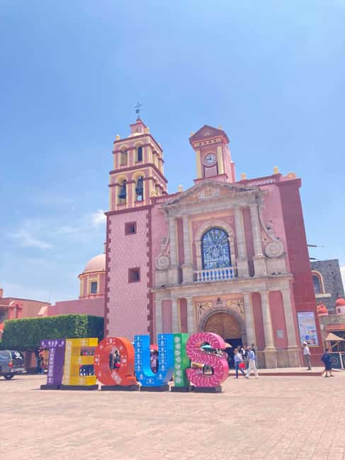 Santiago de Querétaro: Pueblos Mágicos Cheese and Wine Route - Starting with 14 cheeses and two regional wines