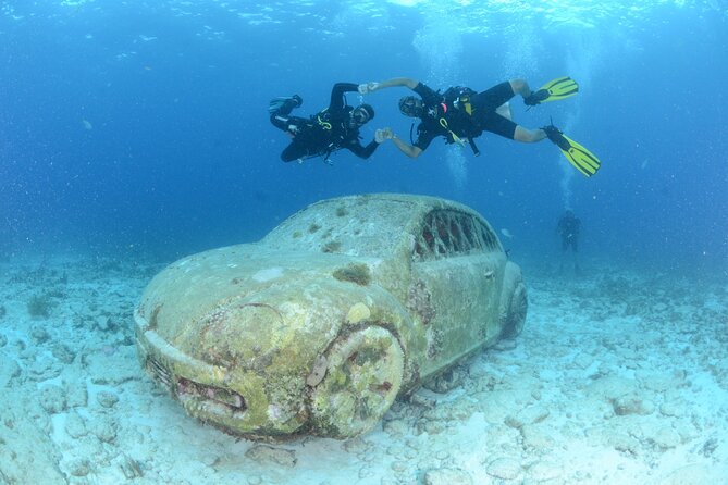 Scuba Diving Under Water Museum and Reef for beginners - What happens in the theory and pool session