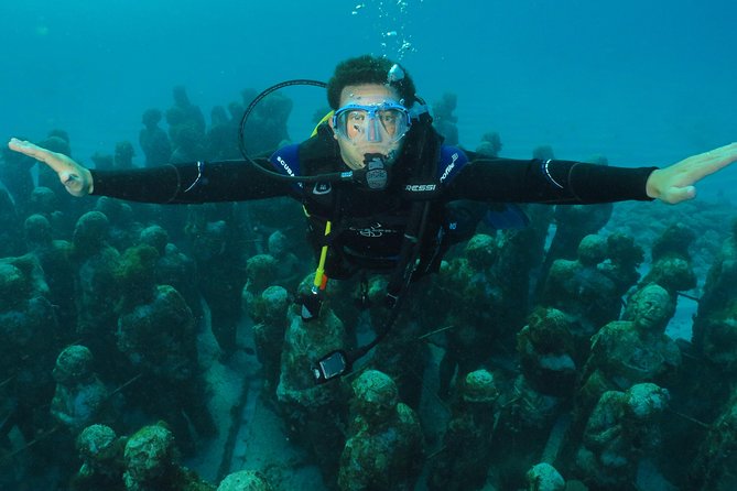 Scuba Diving Under Water Museum and Reef for beginners - Safety, language, and the beginner experience