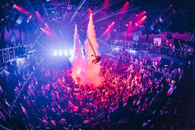 Skip the line: Cancun Coco Bongo Gold Member Entrance Ticket - Is the Gold Member area worth paying extra for?