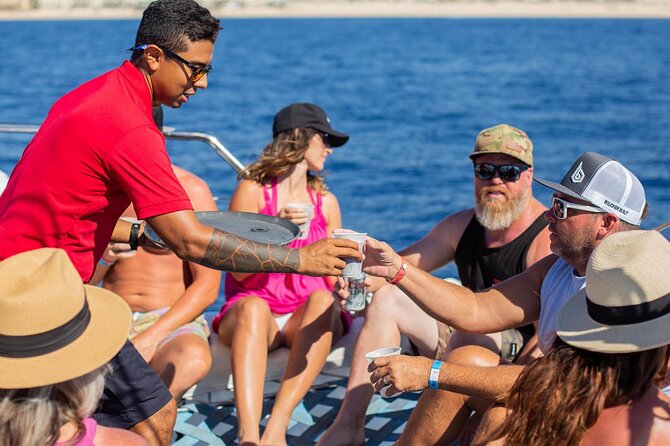 Snorkel Cruise in Los Cabos - Open bar, music, and the Pez Gato mood