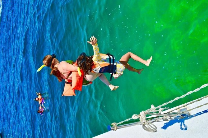 Snorkeling Catamaran Tour at Santa Maria Bay - The overall mood aboard