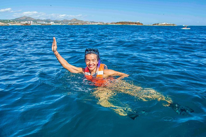 Snorkeling tour in Cabo San Lucas - Crew service and safety decisions