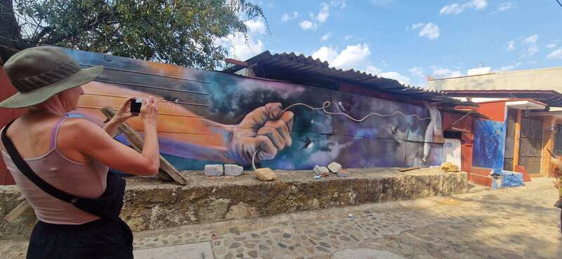 Street Art with an artist - What the $37 price buys you
