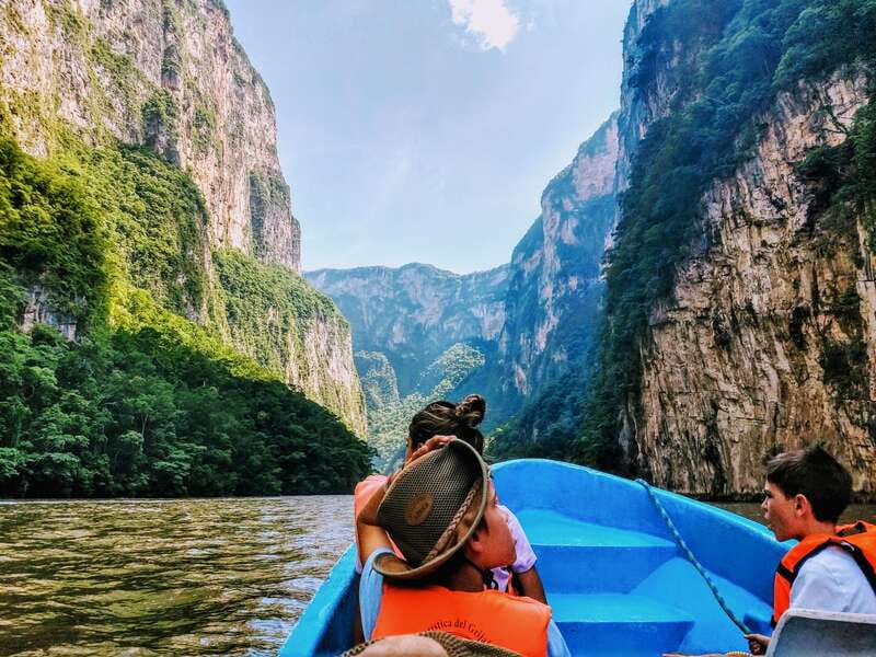 Sumidero National Park Full-Day Trip from Tuxtla Gutiérrez - Two hours between the canyon walls