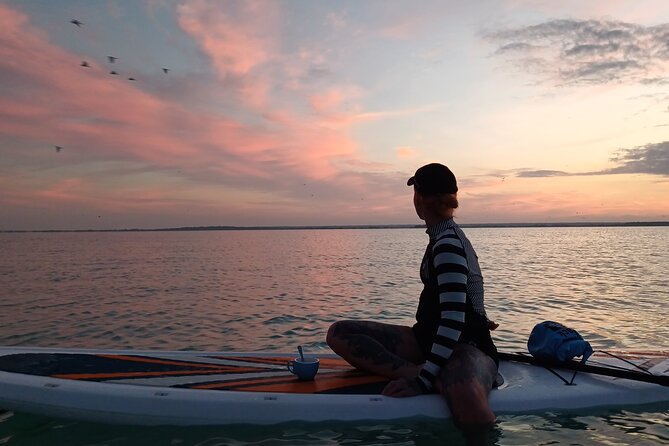 Sunrise on Paddleboard with breakfast in the lagoon of 7 colors - Coffee and breakfast on the board