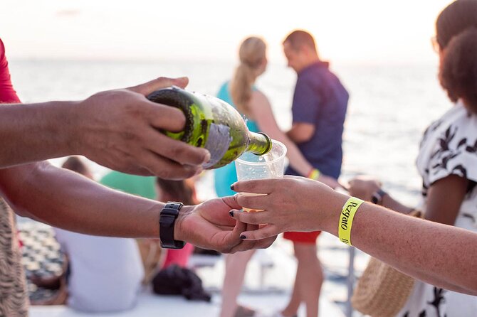 Sunset Cruise in Los Cabos with Jazz and Wine - Jazz, wine, and the open bar