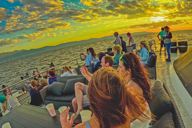Sunsets and Whales Mega Yachts ALL INCLUSIVE: Puerto Vallarta - The check-in issue you should plan around