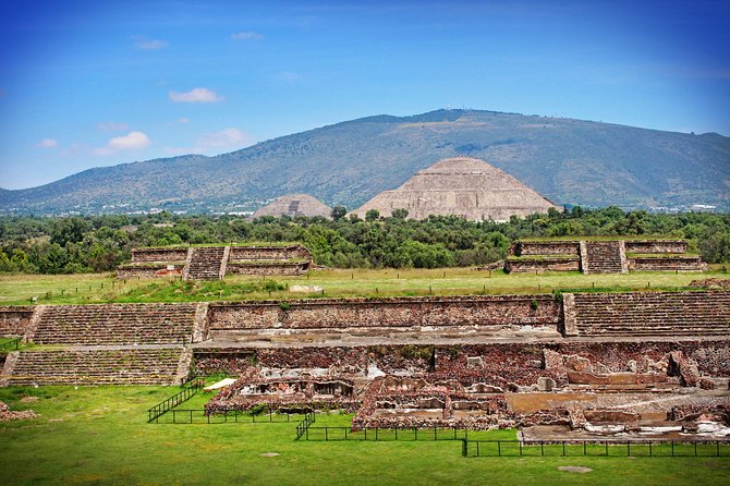 Teotihuacan & Basilica Guadalupe Tour with lunch - Lunch, obsidian, tequila, and the shopping stops