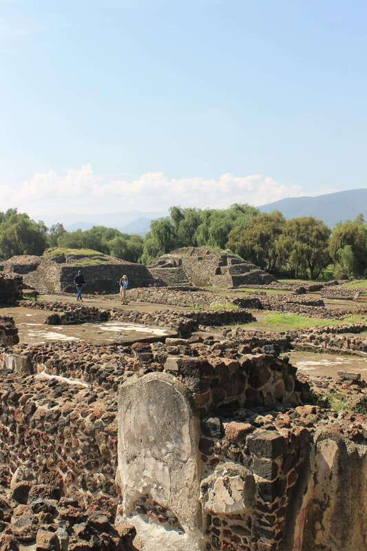 Teotihuacan from Mexico City with early access - Lunch and the one-hour pause