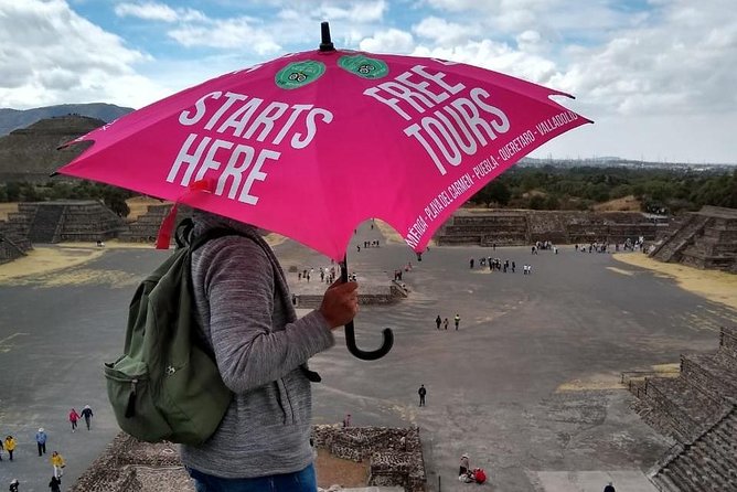 Teotihuacan Pyramids Tour, small group in Van, from Mexico City - The drive to the City of the Gods