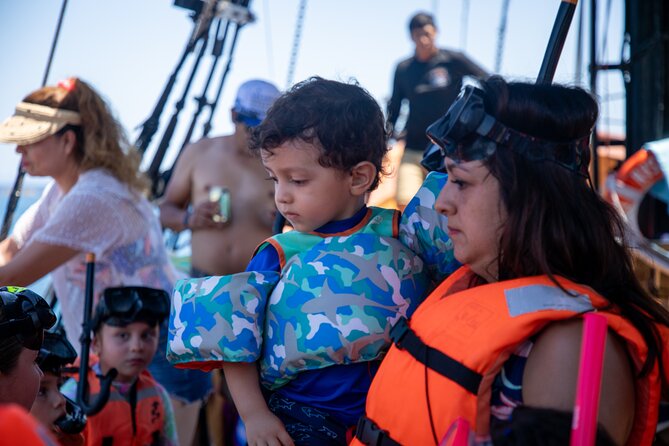 Treasure Hunt Snorkeling Lunch Cruise from Cabo San Lucas - The Open Bar and the Social Mood