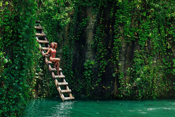 Tulum Instagram Photo Experience - Ven a la Luz and its dramatic plant-filled design