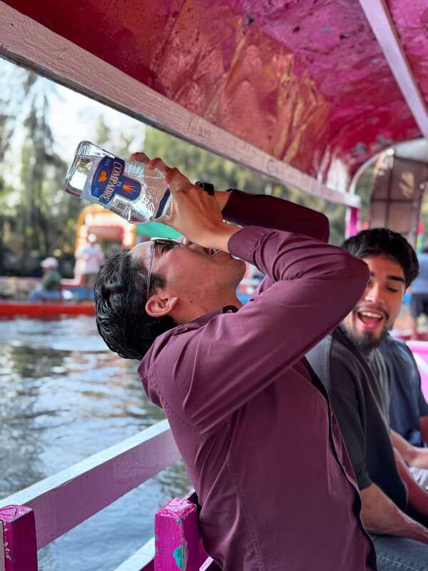 Xochimilco: Tequila tasting (unlimited) and cultural party on a boat - Mexican food during the middle of the cruise