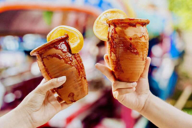 Xochimilco: Tequila tasting (unlimited) and cultural party on a boat - Meeting points and the first 20 minutes